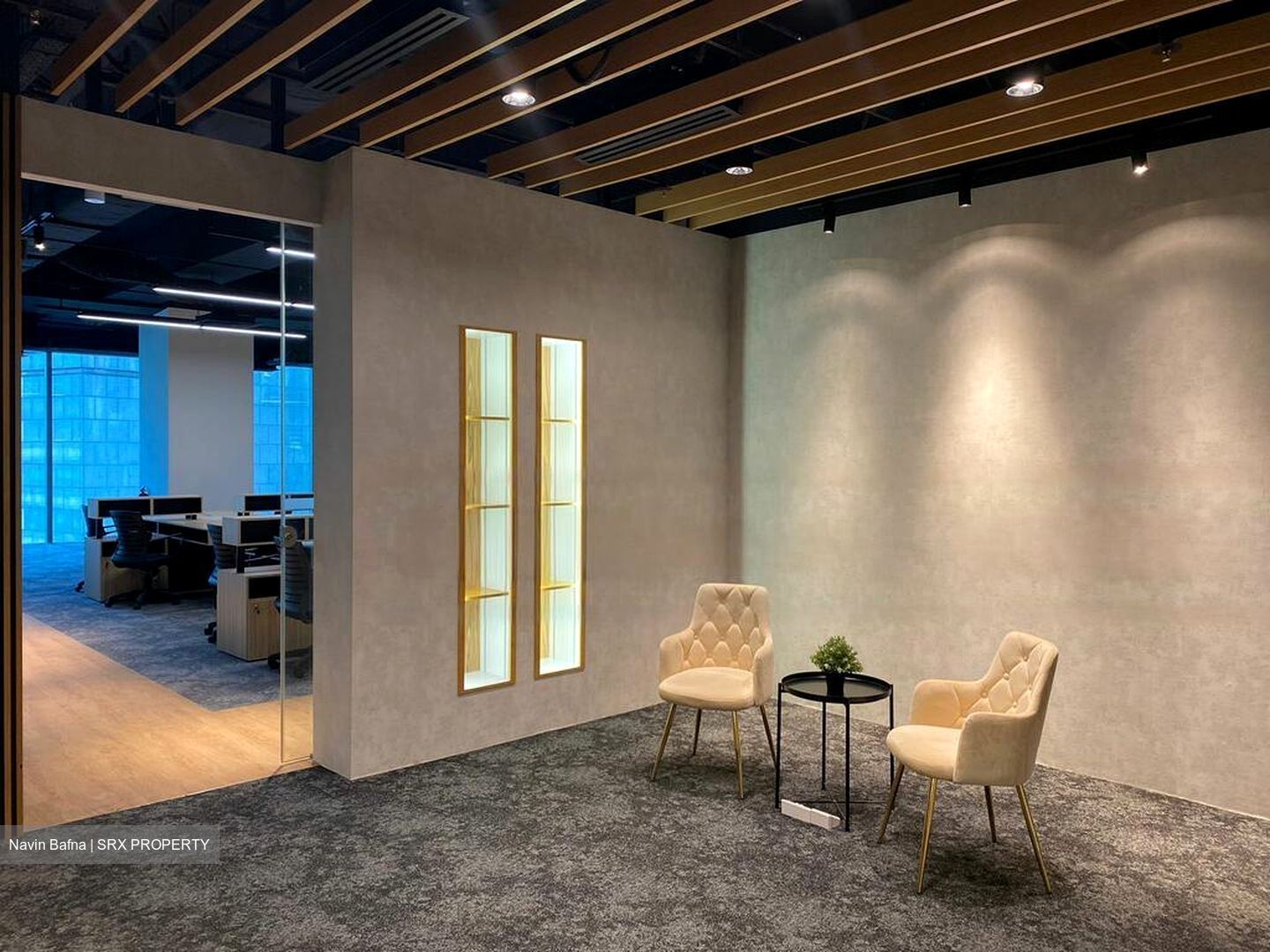 PLUS (D1), Office #494476481